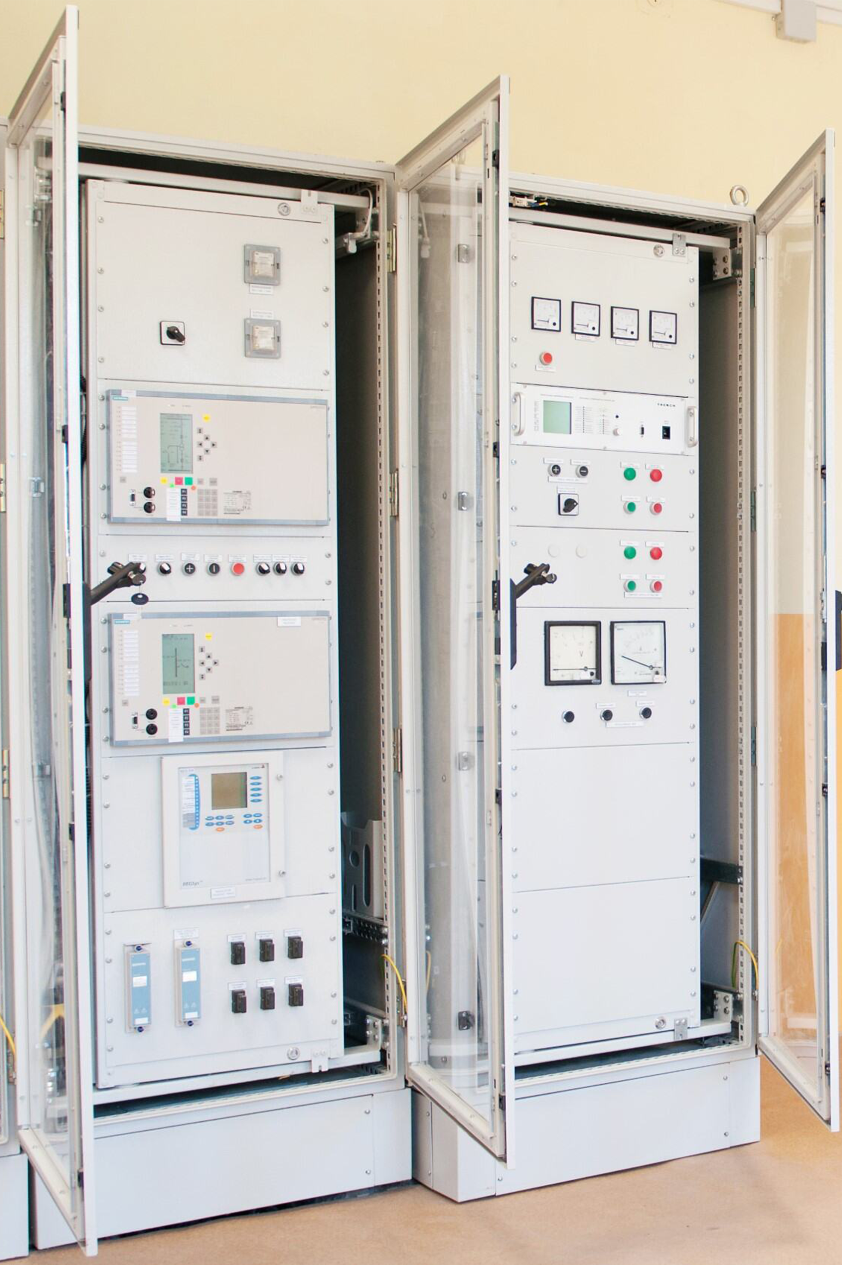 Panou electric de control din Oltenia